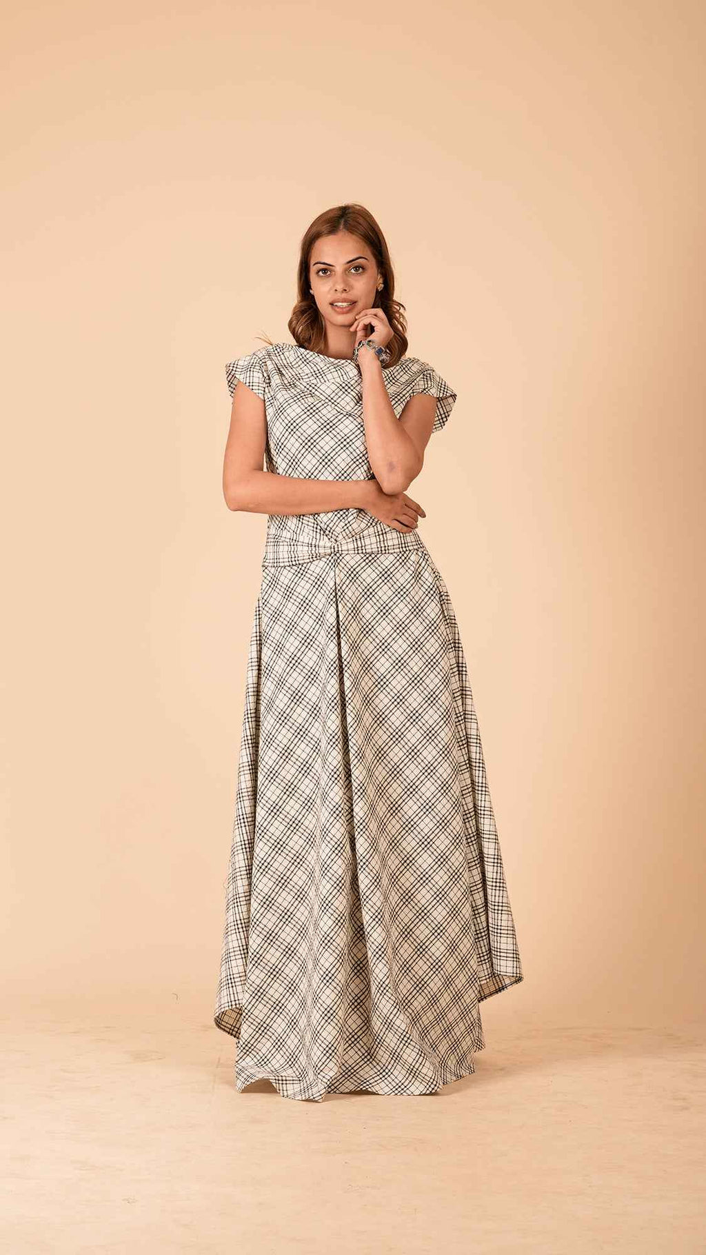 The Isadora Knot Maxi
