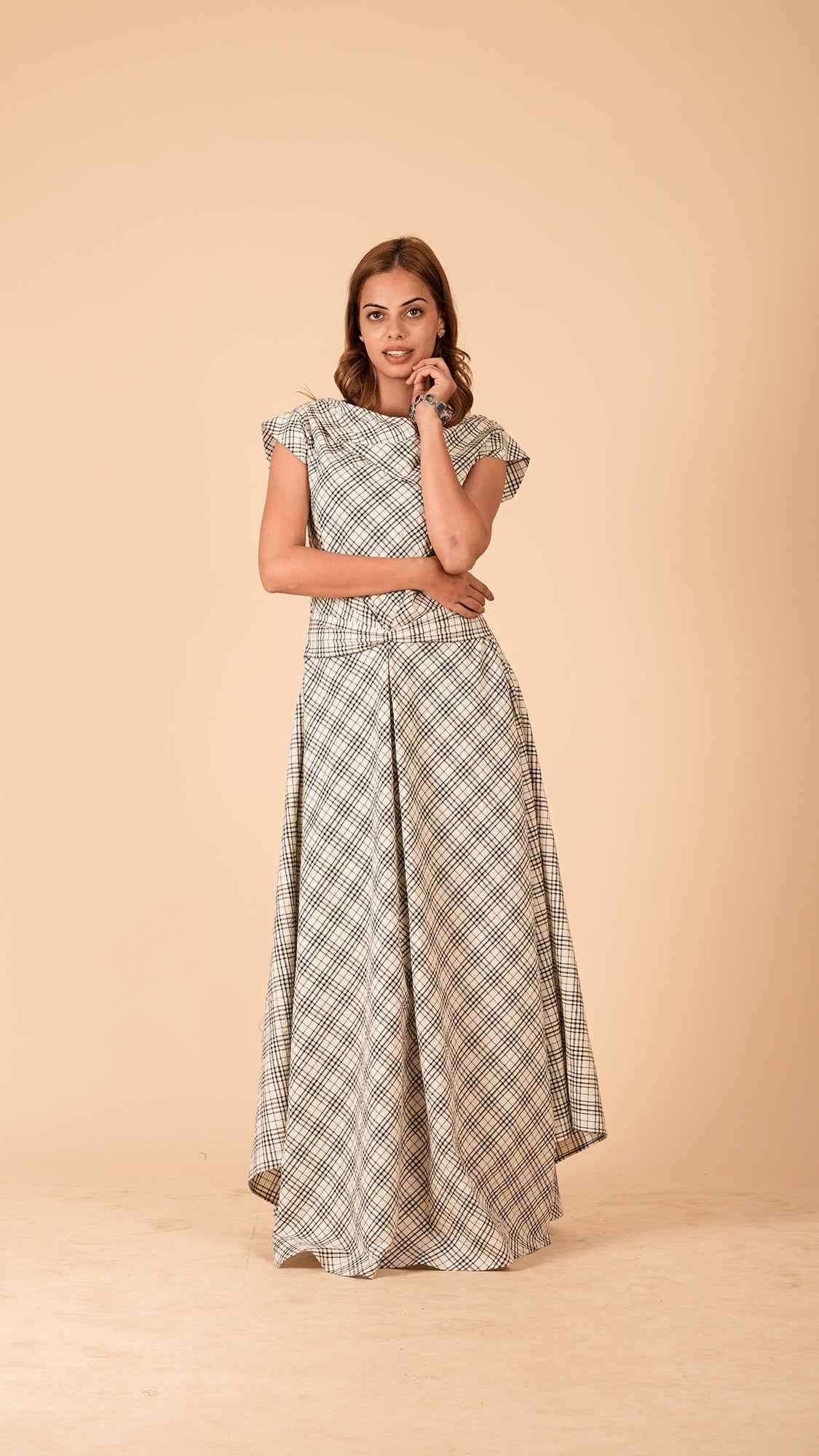 The Isadora Knot Maxi
